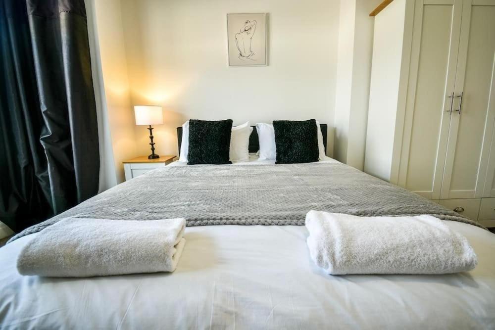 Buckingham House - 4 Bed House Redcar